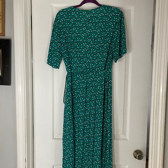 GAP Green Patterned Midi Wrap Dress - Picture 5 of 5